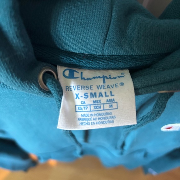 Champion women’s hoodie XS - Picture 3 of 3